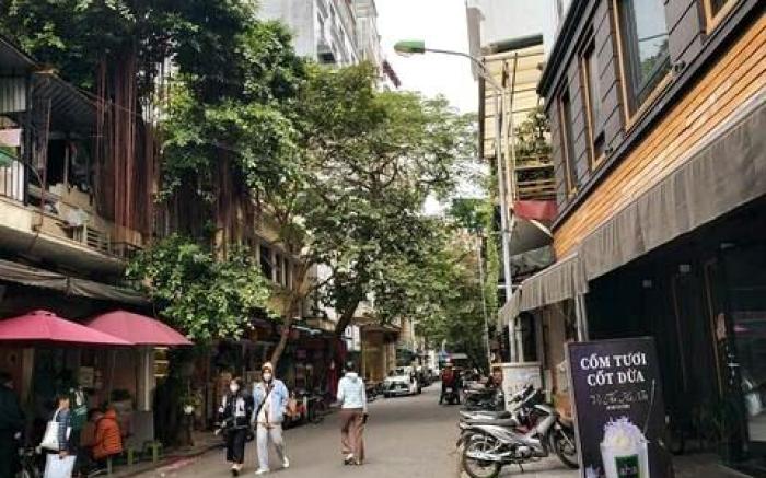Ancient villa 108m2 duplex next to Hoan Kiem Lake