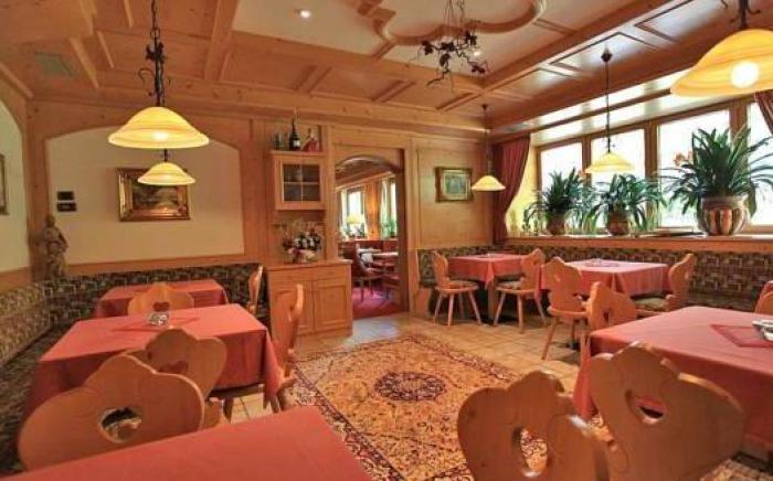 Hotel Cesa Tyrol
