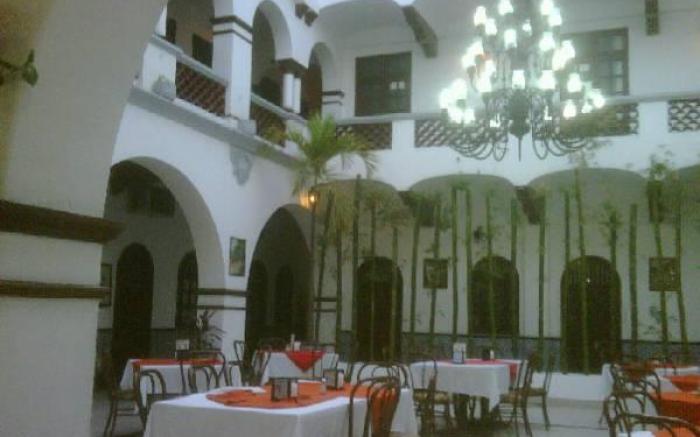Hotel Colonial