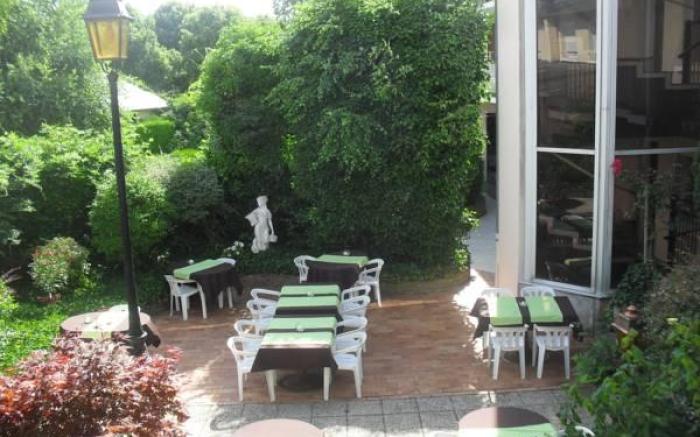 Contact Hotel de France Contres-Beauval-Cheverny