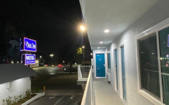 Plaza Inn Motel 