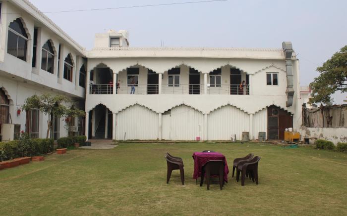 Hotel Raj Palace