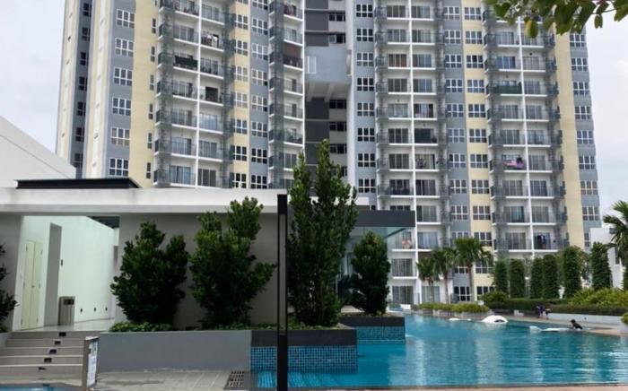 The Cozy@Southville, Bangi (Netflix/Disney+/Pool)