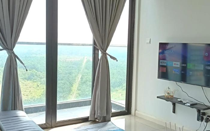 D'Pristine 1BR walking to Legoland Netflix by STAY