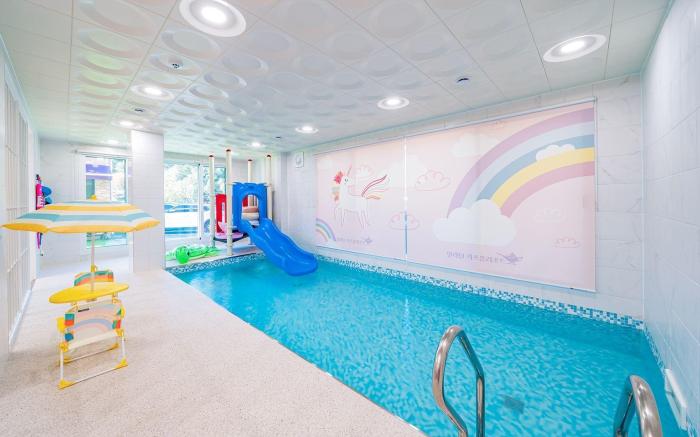 Gapyeong Thealadin Kids Poolvilla