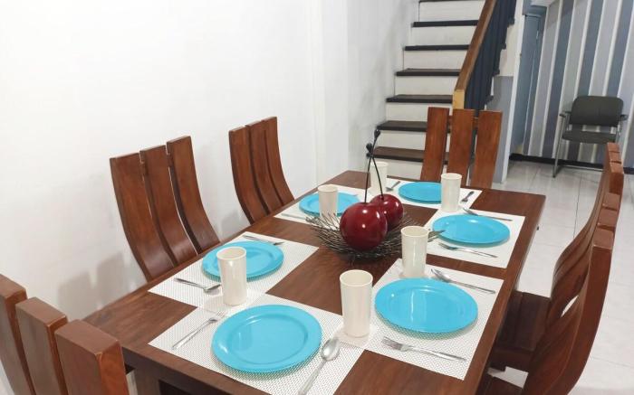 Exquisite 3BR APT|55" TV Netflix | Disney+