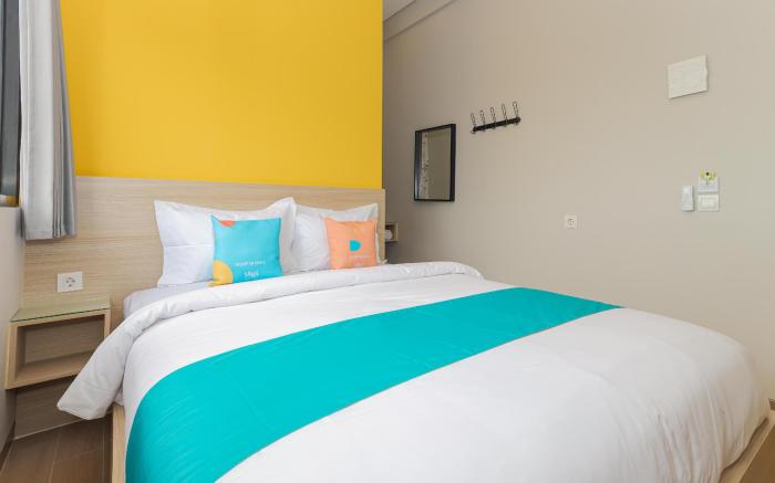 Sans Hotel Clover Ace Surabaya by RedDoorz