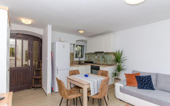 Apartment Sweet Nest