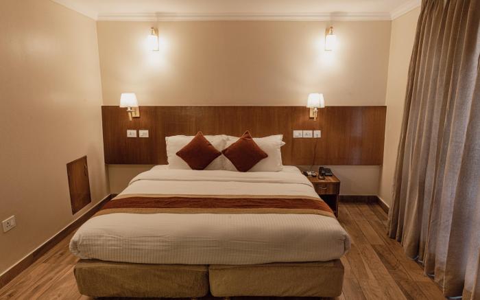 Hotel Fewa Camp