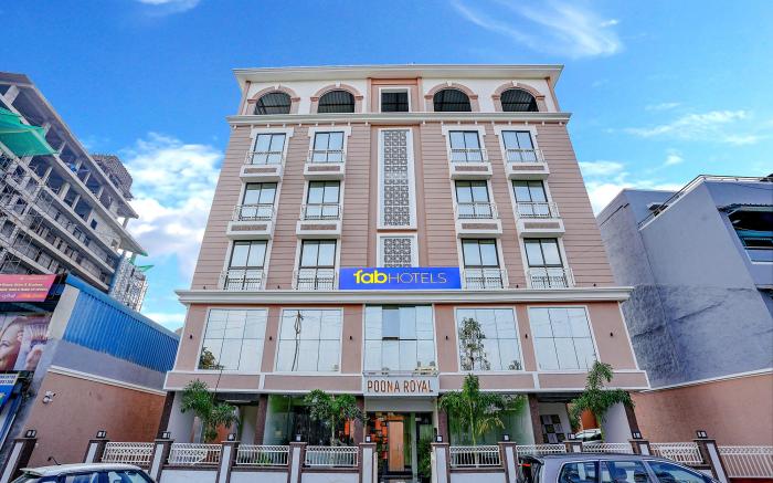 FabHotel Poona Royal