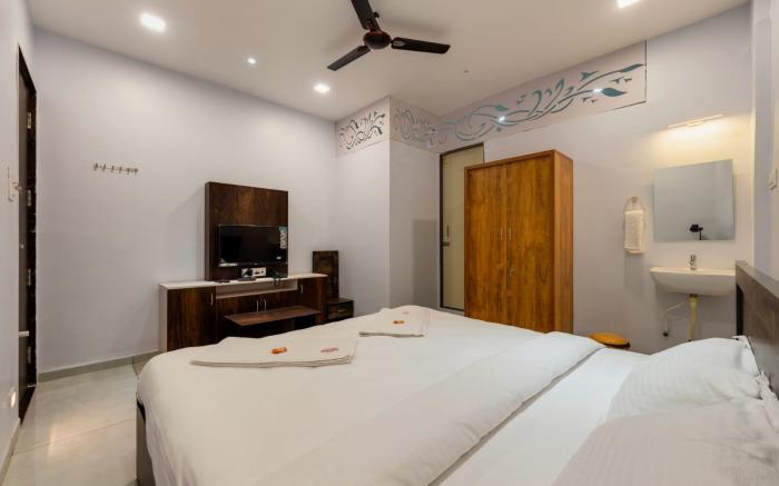 HOTEL SAHEB EXECUTIVE RESTAURANT AND LODGING