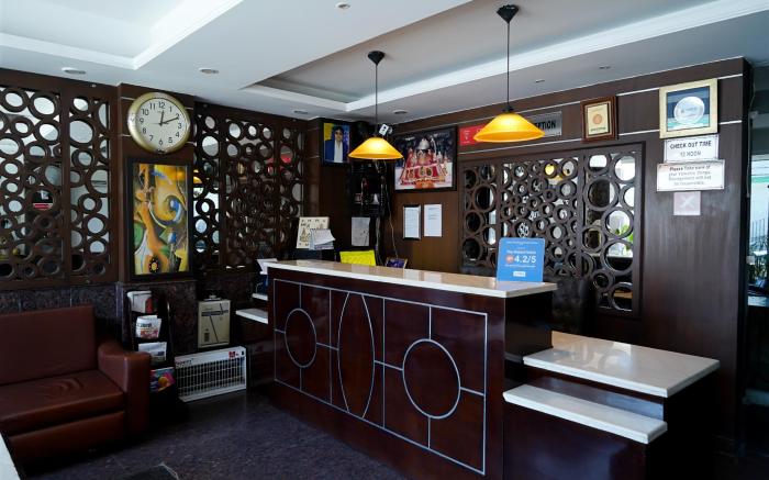 Hotel The Royal Placid