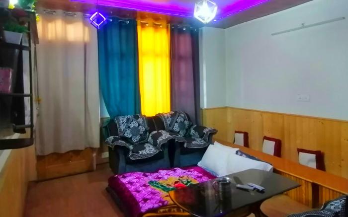 Chill in Hills Home Stay Manali