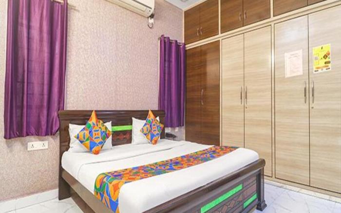 FabExpress Golden Gate - Nr Hitech City