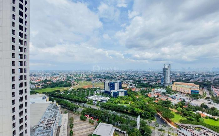 Cozy Living Studio at Transpark Bintaro Apartment By Travelio