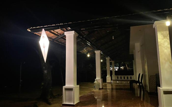 SALT LIFE MARARI BEACH VILLA / HOMESTAY