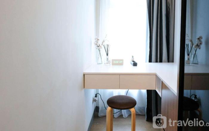 Aesthetic 2BR at Supermall Mansion Apt By Travelio