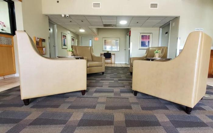 Plano Inn & Suites