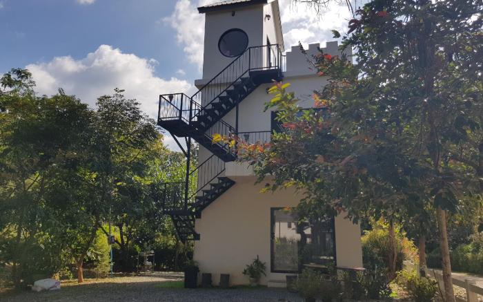 Blue Moon @ Moon  Shine  Khaoyai