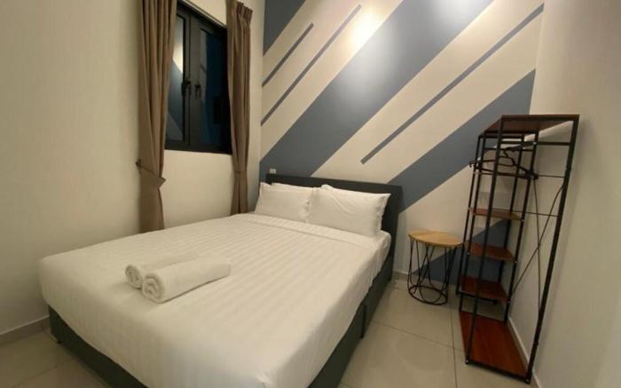Ong Kim Wee 3BR Condo NearJonker 1002 By I Housing