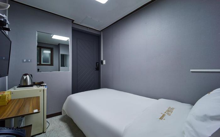 Seoul Central Hotel