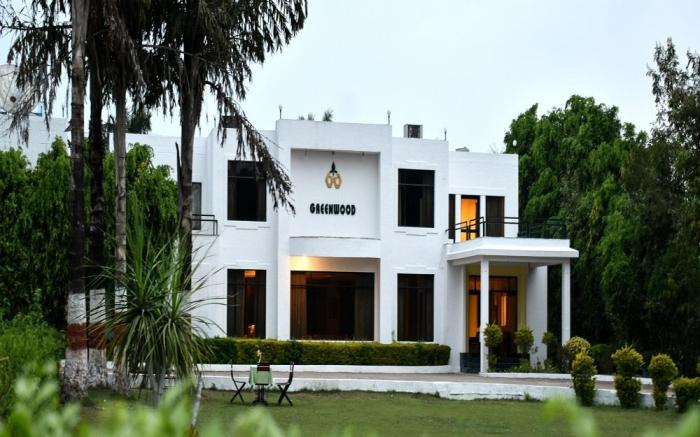 Greenwood Hotel