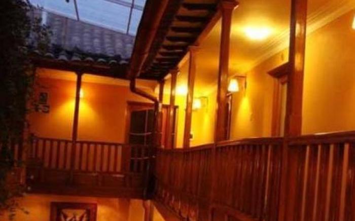 Hotel Rojas Inn