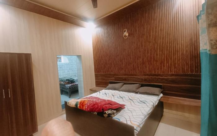BHARGAVA ASHRAM YATRI NIWAS