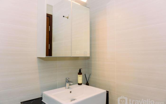 Furnished Design 1BR at West Vista By Travelio
