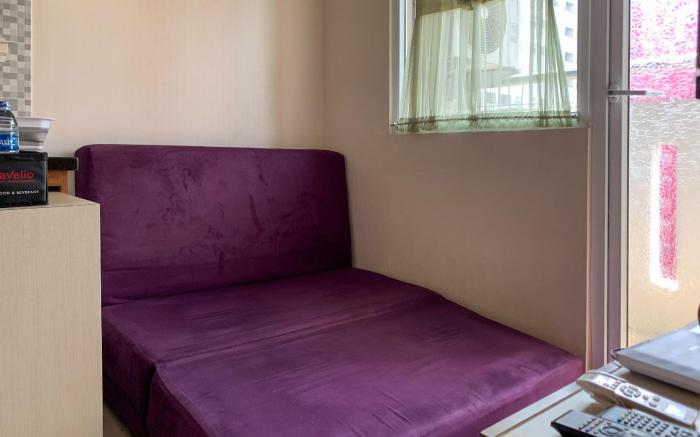 Modern Comfort 2BR Green Pramuka City By Travelio