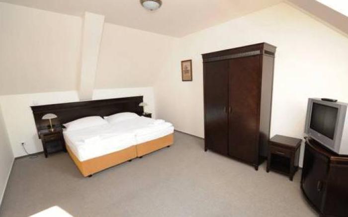 Hotel U Zeleneho stromu