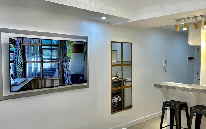 Adjacent Studio (022)