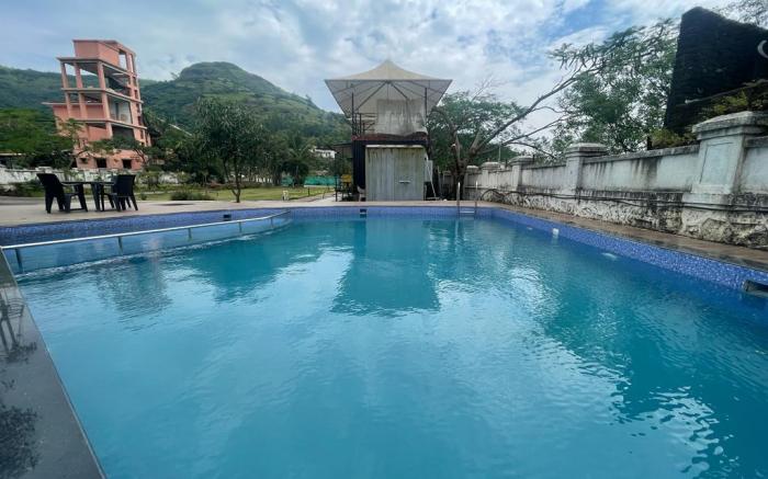 Base Camp Stay , Lonavala