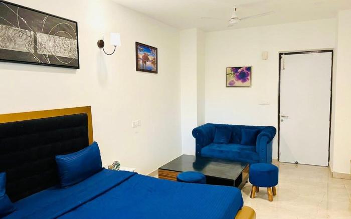 Luxury 2bhk BY NOIDA STUDIOS 