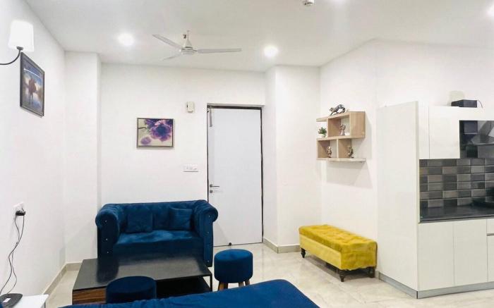 Luxury 2bhk BY NOIDA STUDIOS 
