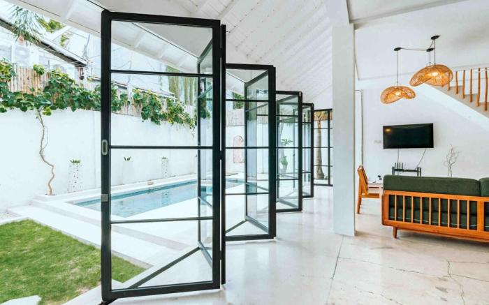 Modern Villa in Seminyak Shopping n Eat Street
