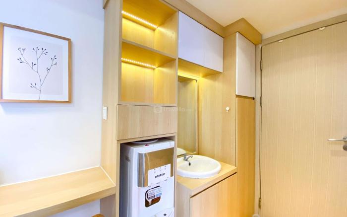 Nice and Comfy 2BR Apartment Meikarta By Travelio