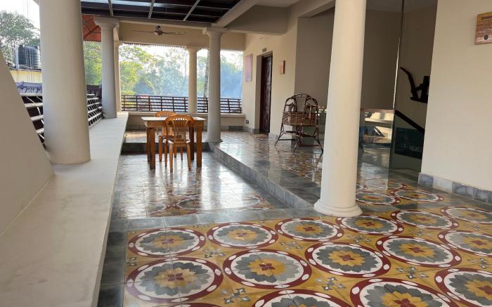 The mango courtyard 