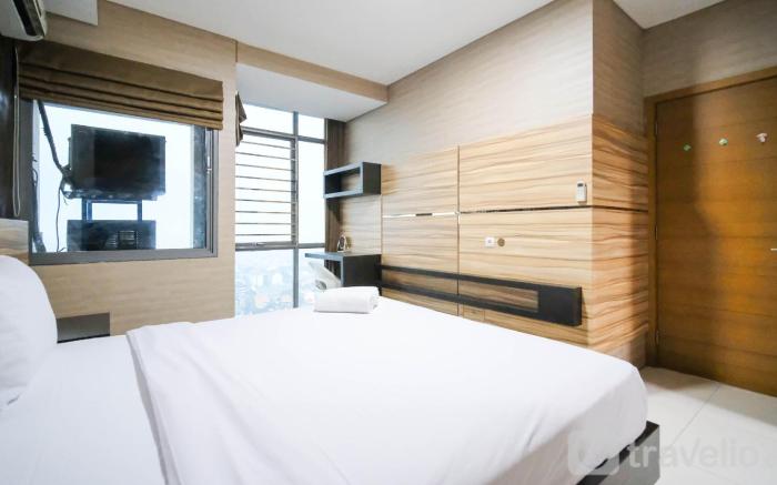 Homey CozyLiving 2BR Aryaduta Surabaya By Travelio