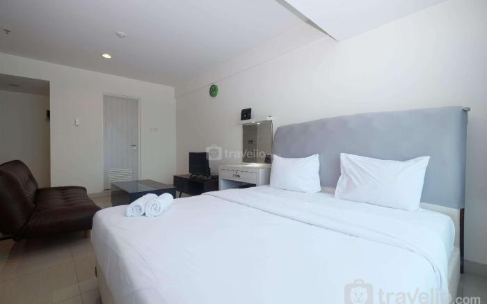 Minimalist Studio Grand Kamala Lagoon By Travelio