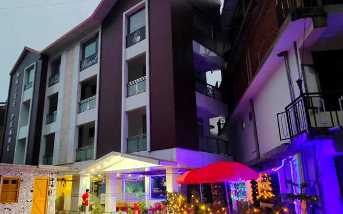 Hotel White Pearl