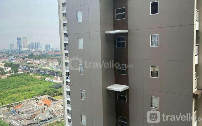Warm and Cozy 2BR @ Pakubuwono Terrace By Travelio
