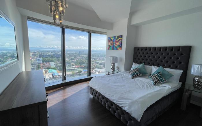 Homey Comfy CondoTel - AEON Towers