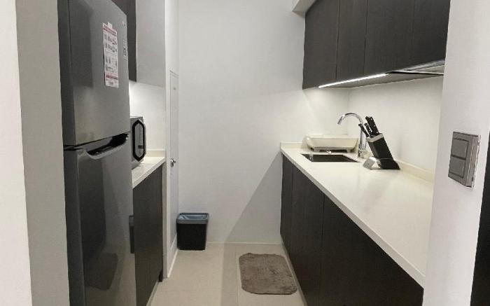 Homey Comfy CondoTel - AEON Towers