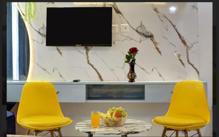 Hotel Noida Dreamz 144