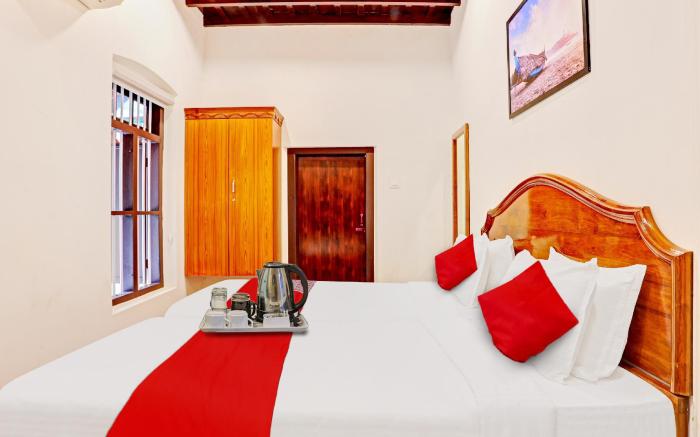 OYO 702553 Pop Tavern Heritage