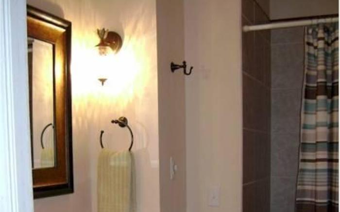 Calhoun House Inn & Suites