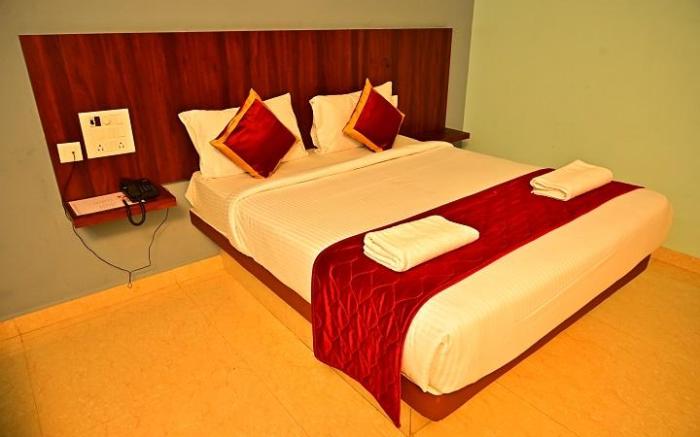Hotel Amulyam residency