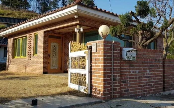 Gujeolcho Guesthouse