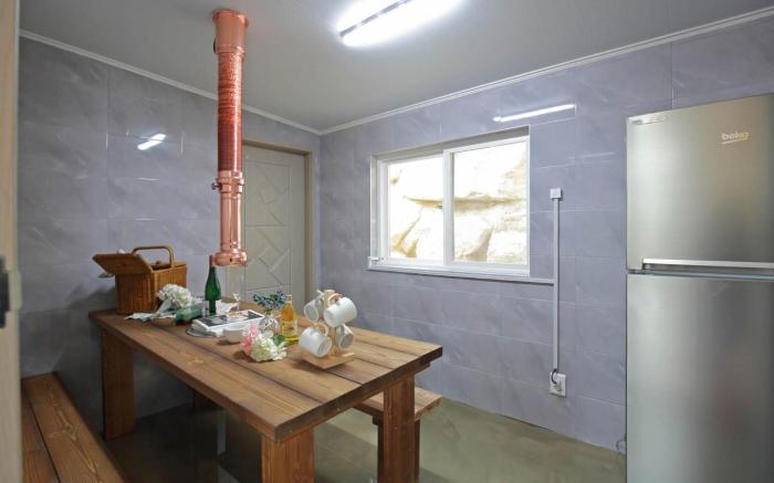 Gyeongju Daon Kids Poolvilla